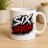 biały kubek czerwono czarny napis six seven